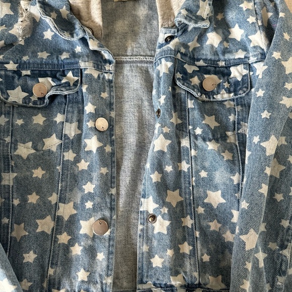 Miki Miette girls size 8 distressed denim jacket with removable sweatshirt hood - Picture 7 of 7